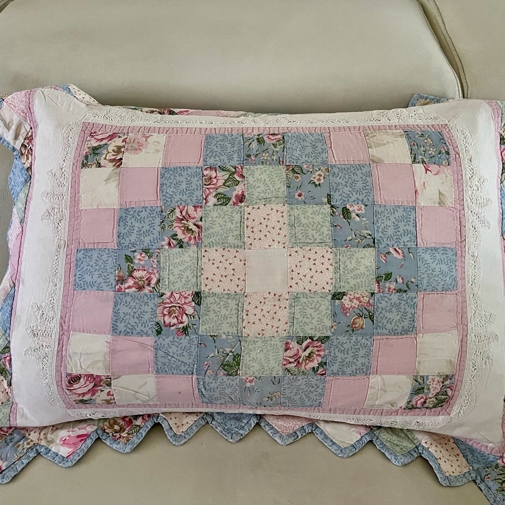 Patchwork Floral Pillowcase 19/25 inches